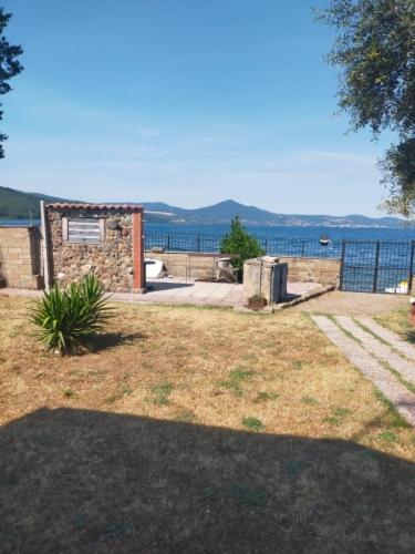 Independent Villa With Private Beach On The Lake Bracciano  Exterior foto